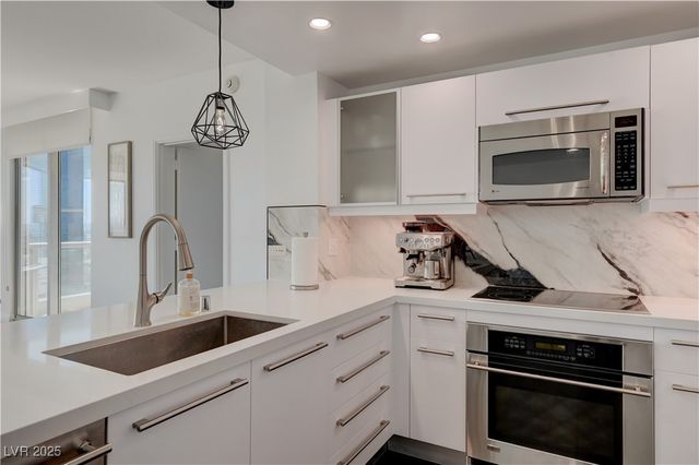 222 Karen Avenue 3301, Las Vegas, NV 89109