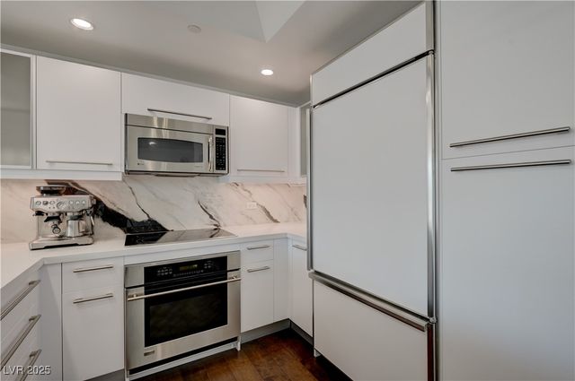 222 Karen Avenue 3301, Las Vegas, NV 89109