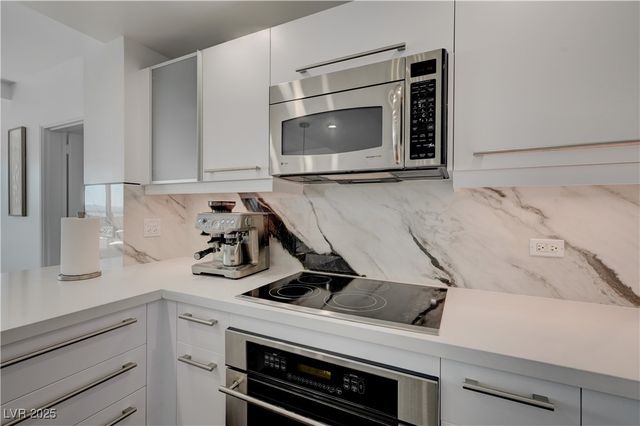 222 Karen Avenue 3301, Las Vegas, NV 89109