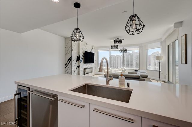 222 Karen Avenue 3301, Las Vegas, NV 89109