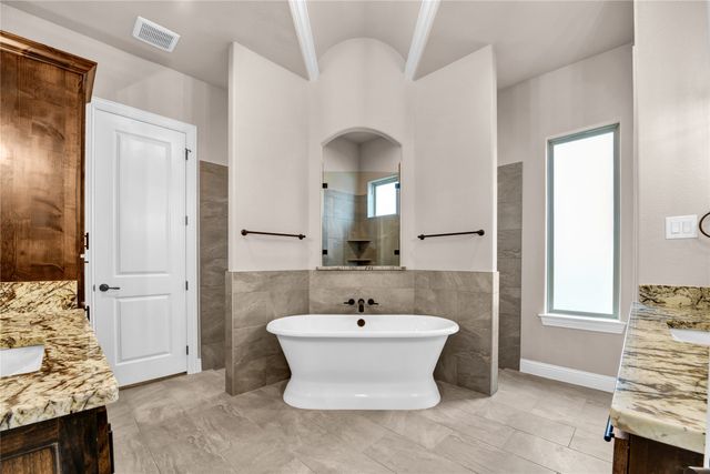 623 Gatlin Pass, Azle, TX 76020