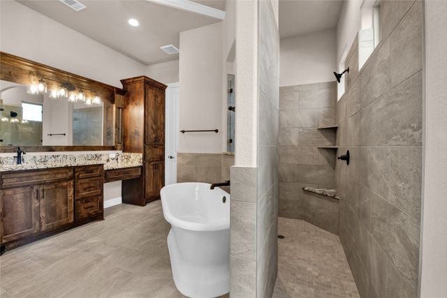 623 Gatlin Pass, Azle, TX 76020