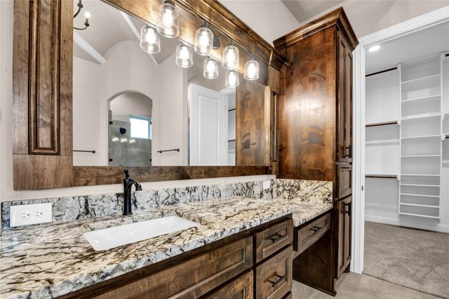 623 Gatlin Pass, Azle, TX 76020