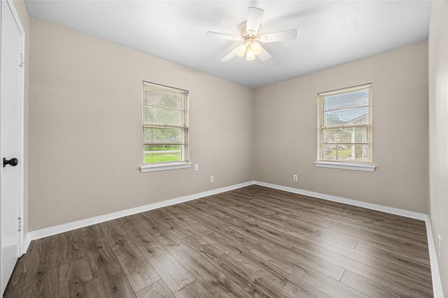 223 Wildwood Street, Baytown, TX 77520