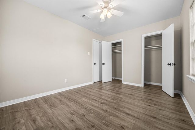 223 Wildwood Street, Baytown, TX 77520