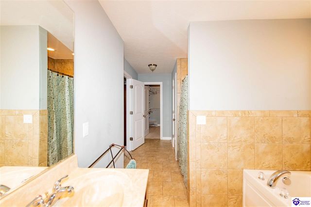 110 E Mandarin Court, Elizabethtown, KY 42701