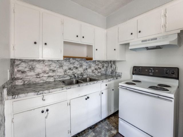1711 Wichita 2, Houston, TX 77004