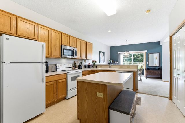 1899 Wildflower Court, Shoreview, MN 55126