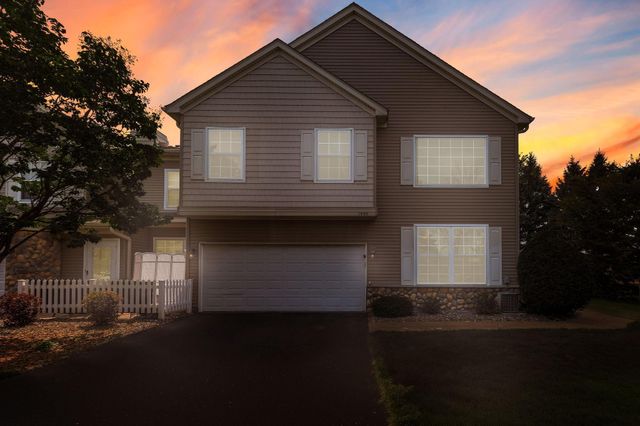 1899 Wildflower Court, Shoreview, MN 55126