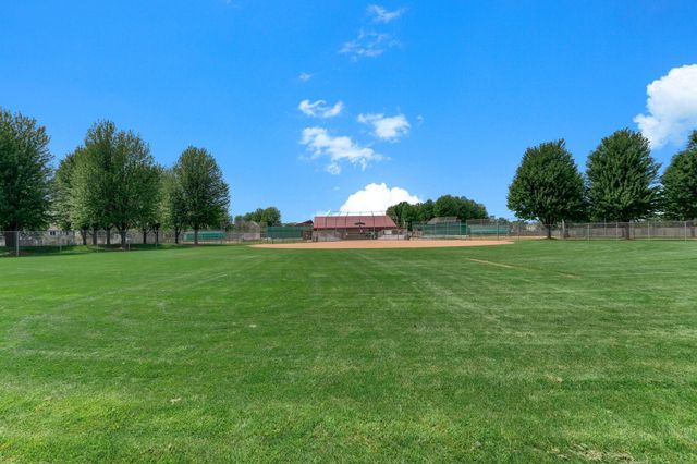 1899 Wildflower Court, Shoreview, MN 55126