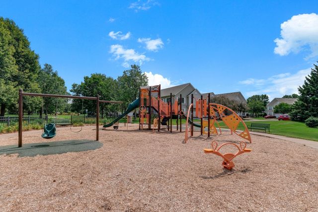 1899 Wildflower Court, Shoreview, MN 55126