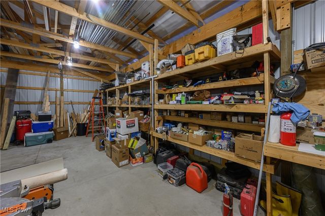 570 E Turkeyfoot Lake Road, Akron, OH 44319