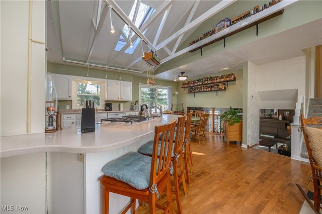 570 E Turkeyfoot Lake Road, Akron, OH 44319