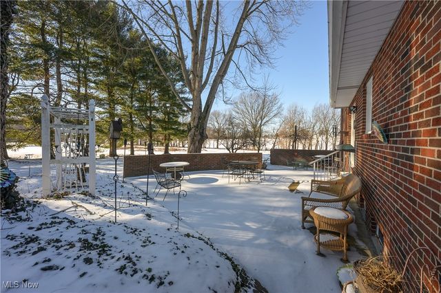 570 E Turkeyfoot Lake Road, Akron, OH 44319