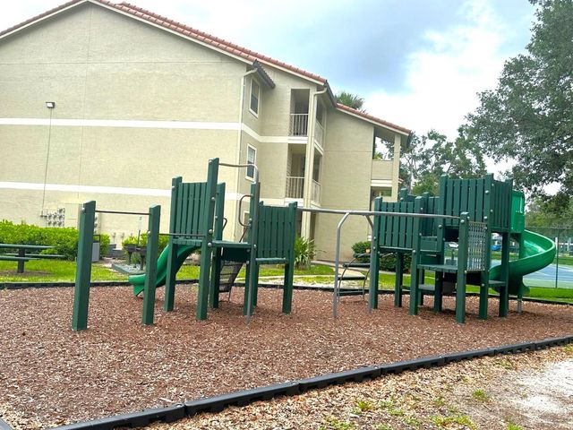 3016 PARKWAY BOULEVARD 206, Kissimmee, FL 34747