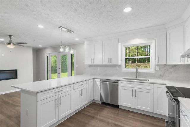 4645 Dunwoody Club Dr, Dunwoody, GA 30350