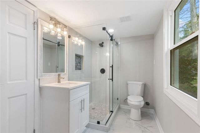 4645 Dunwoody Club Dr, Dunwoody, GA 30350