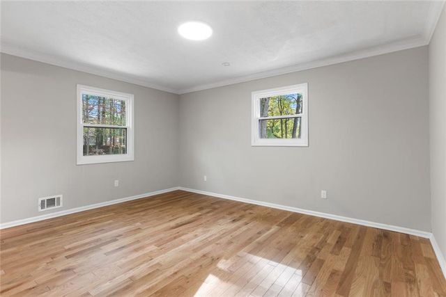 4645 Dunwoody Club Dr, Dunwoody, GA 30350