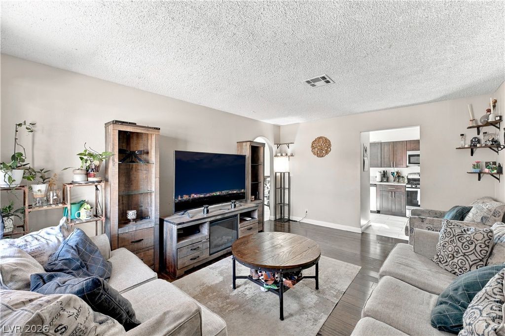 4517 Mark Avenue, Las Vegas, NV 89108 — photo 4