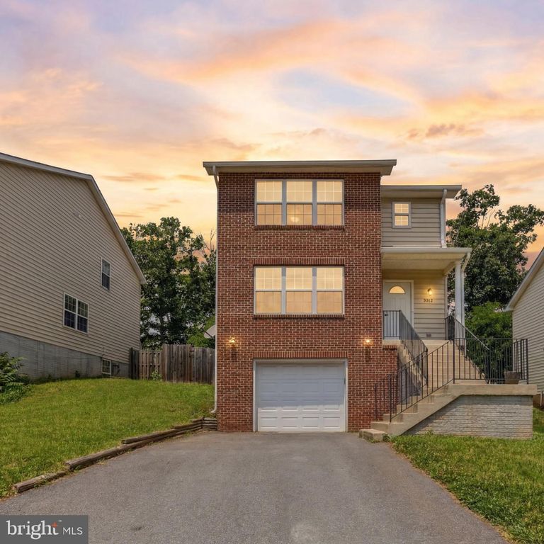 9512 MCKINLEY AVE, Manassas, VA 20110