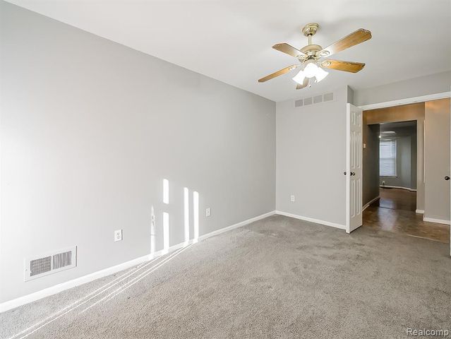 19500 W 11 Mile Road, Lathrup Village, MI 48076