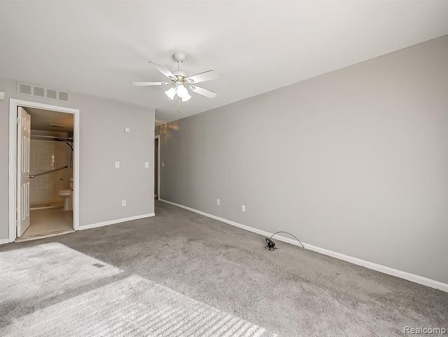 19500 W 11 Mile Road, Lathrup Village, MI 48076