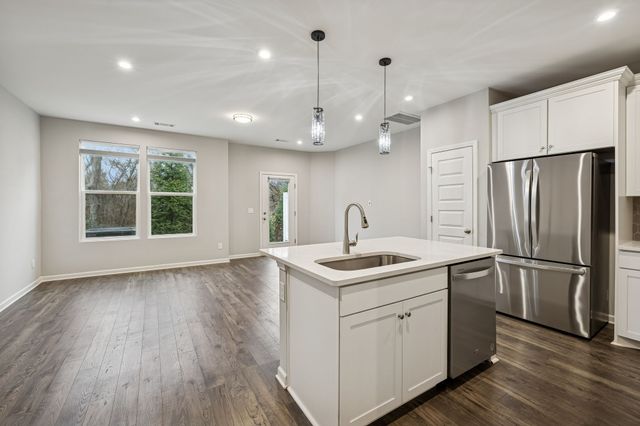 170 Brighton Ln, Lebanon, TN 37090