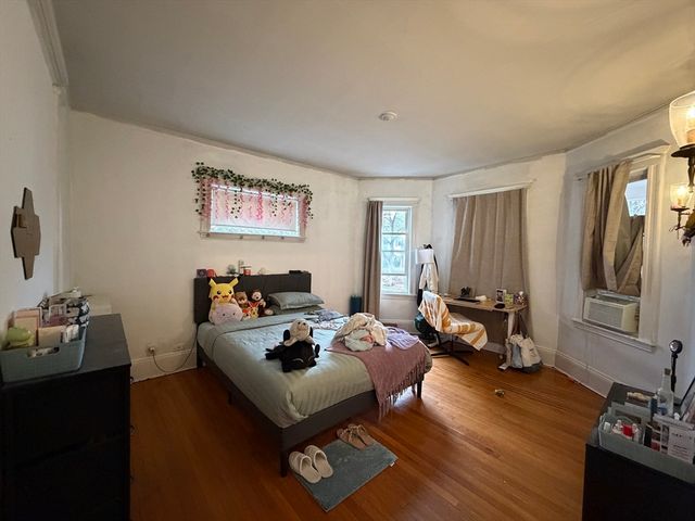 92 Wallingford Rd 1, Boston, MA 02135