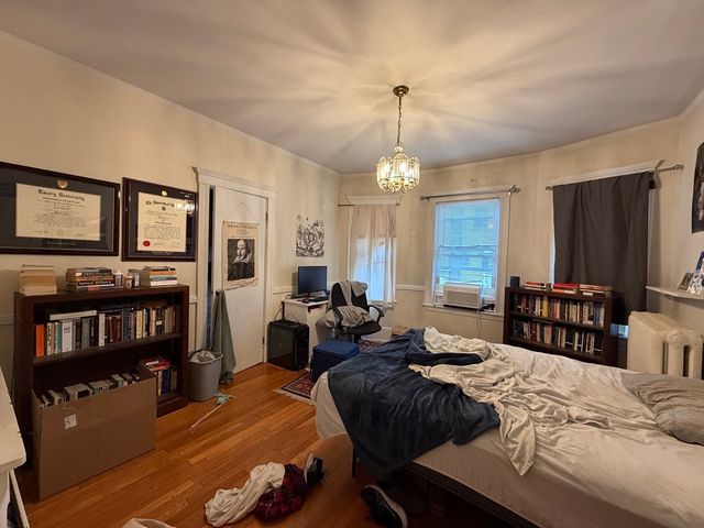 92 Wallingford Rd 1, Boston, MA 02135