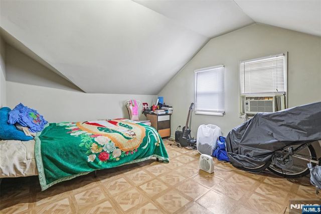 211 Newark Avenue, Bloomfield, NJ 07003