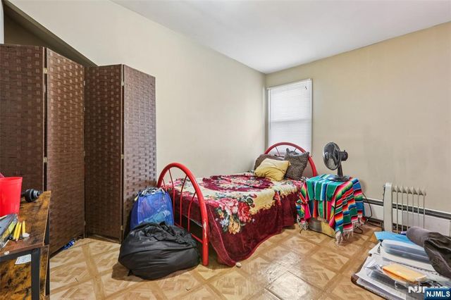 211 Newark Avenue, Bloomfield, NJ 07003