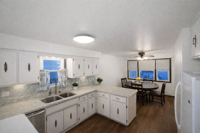 7332 Beloit Avenue, Bridgeview, IL 60455