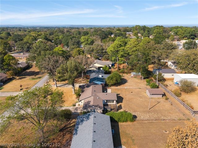 2009 S 65th Street, Fort Smith, AR 72903