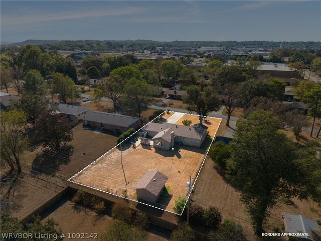 2009 S 65th Street, Fort Smith, AR 72903