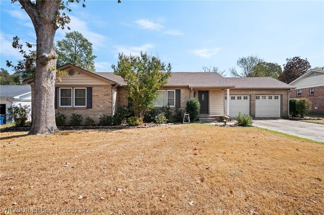 2009 S 65th Street, Fort Smith, AR 72903