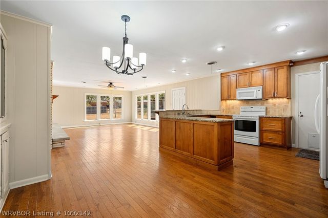 2009 S 65th Street, Fort Smith, AR 72903