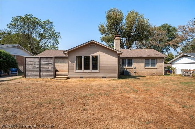 2009 S 65th Street, Fort Smith, AR 72903
