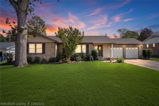 2009 S 65th Street, Fort Smith, AR 72903