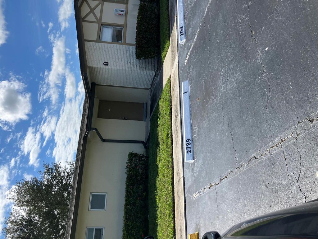 2789 Ashley Drive W I, West Palm Beach, FL 33415