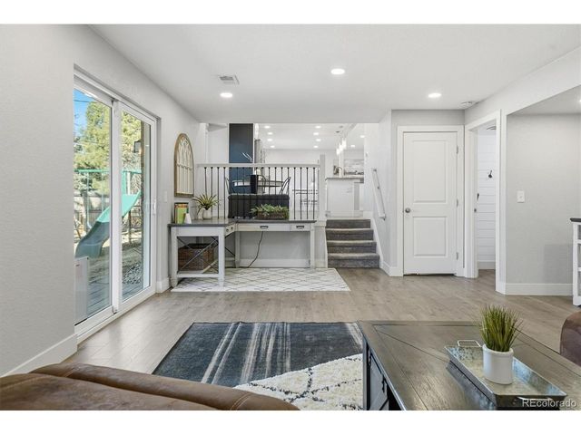 1148 W Hinsdale Dr, Littleton, CO 80120