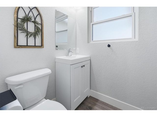 1148 W Hinsdale Dr, Littleton, CO 80120