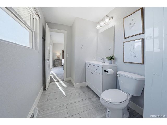 1148 W Hinsdale Dr, Littleton, CO 80120