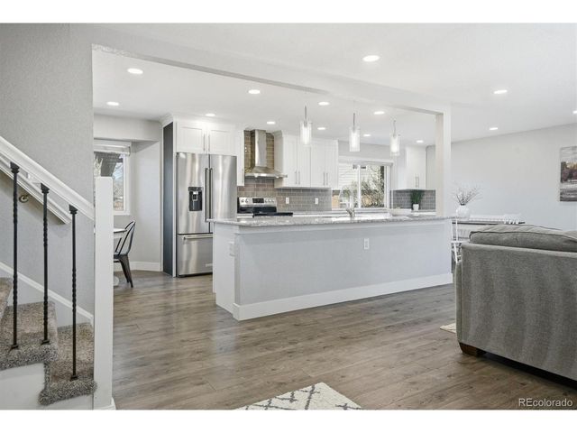 1148 W Hinsdale Dr, Littleton, CO 80120