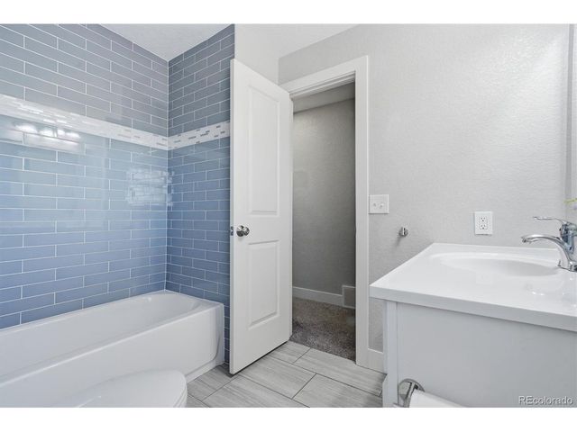 1148 W Hinsdale Dr, Littleton, CO 80120