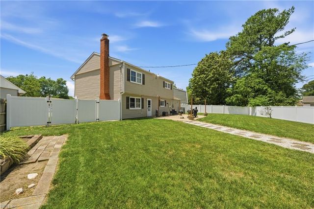 209 Culotta DR, Hampton, VA 23666