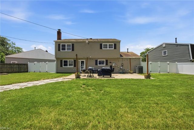 209 Culotta DR, Hampton, VA 23666