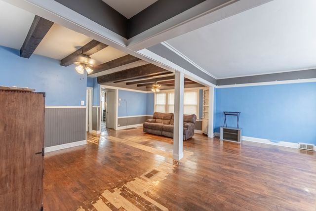 5910 N Elston Avenue, Chicago, IL 60646