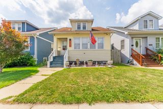 5910 N Elston Avenue, Chicago, IL 60646