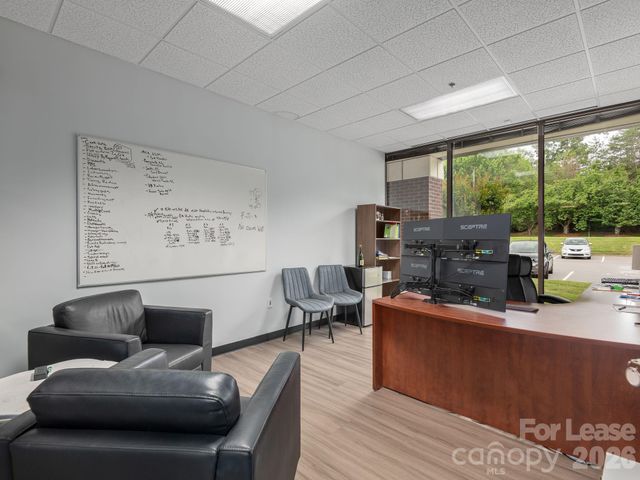 300 Ridgefield Court 310, Asheville, NC 28806