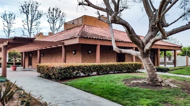 6600 Warner Avenue 56, Huntington Beach, CA 92647